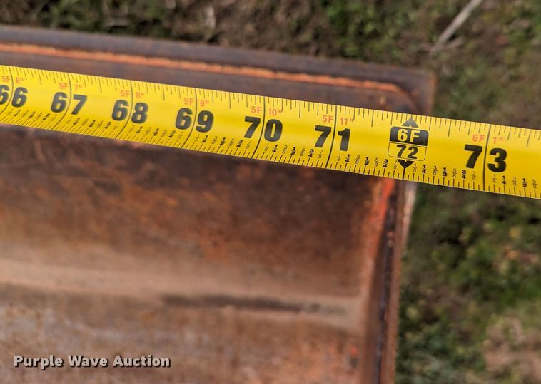 image for item LF9766 2005 Kubota L39TLB  backhoe