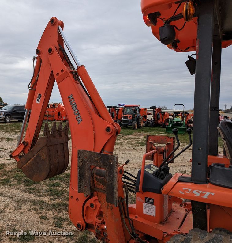 image for item LF9766 2005 Kubota L39TLB  backhoe