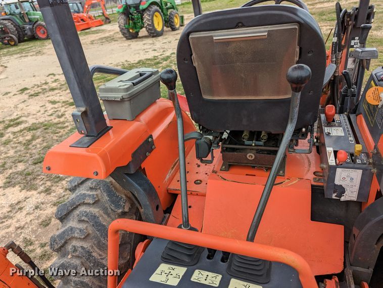 image for item LF9766 2005 Kubota L39TLB  backhoe