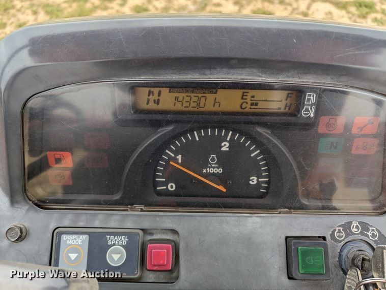 image for item LF9766 2005 Kubota L39TLB  backhoe