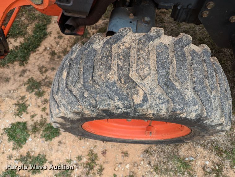 image for item LF9766 2005 Kubota L39TLB  backhoe