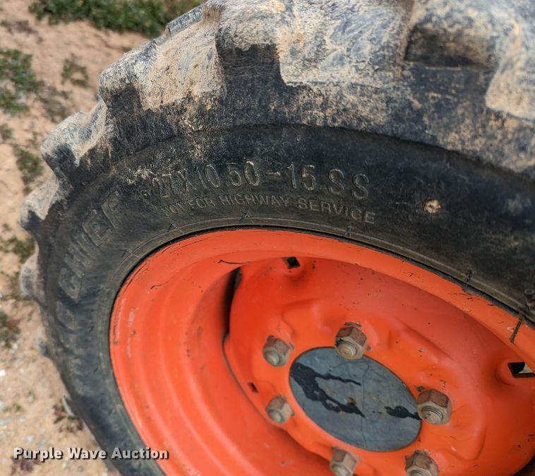 image for item LF9766 2005 Kubota L39TLB  backhoe