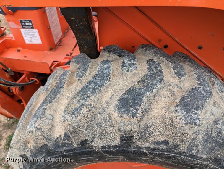 image for item LF9766 2005 Kubota L39TLB  backhoe