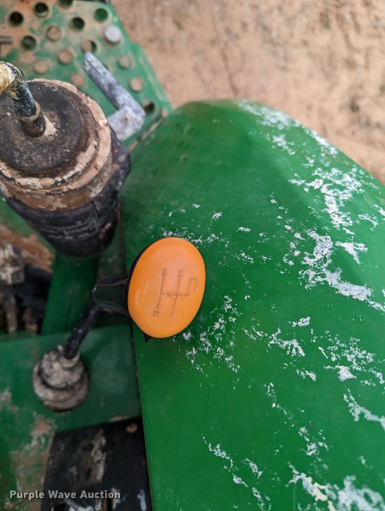 image for item LF9768 2001 John Deere 5210  tractor