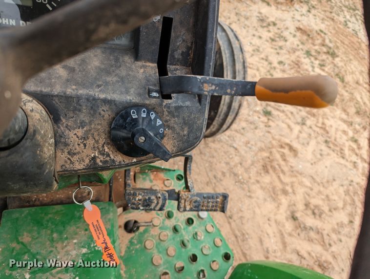 image for item LF9768 2001 John Deere 5210  tractor