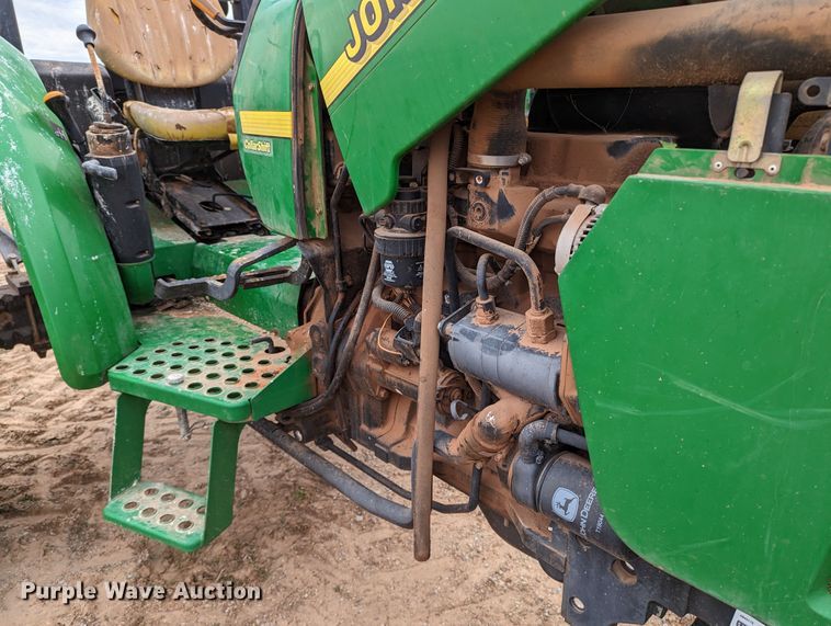 image for item LF9768 2001 John Deere 5210  tractor