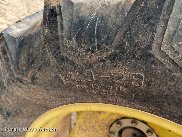 image for item LF9768 2001 John Deere 5210  tractor