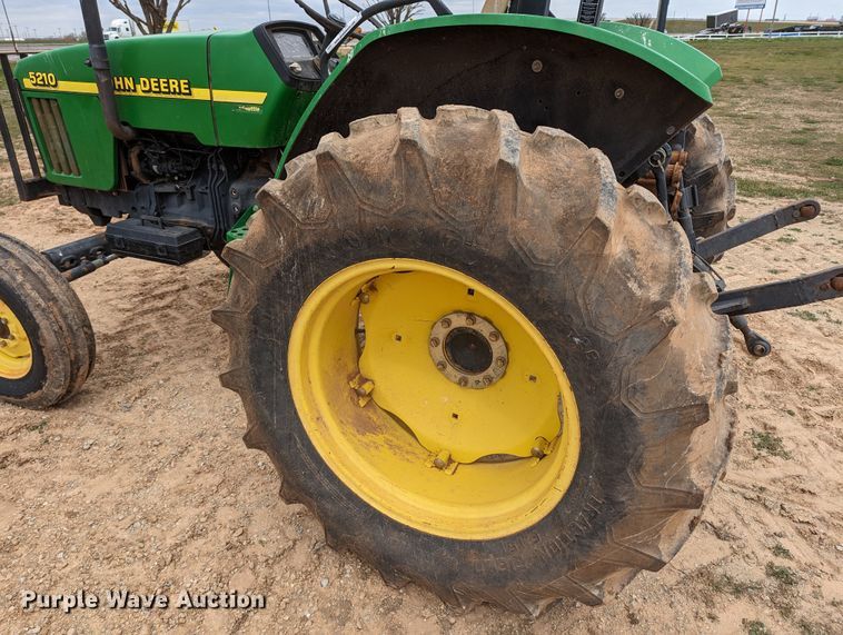image for item LF9768 2001 John Deere 5210  tractor