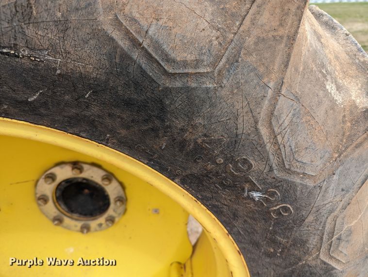 image for item LF9768 2001 John Deere 5210  tractor