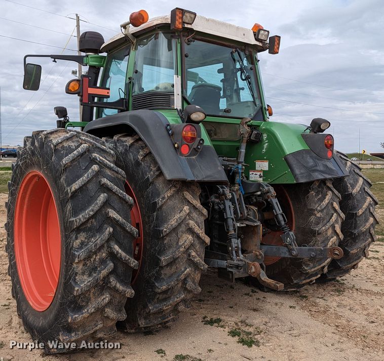 image for item LF9769 2010 Fendt 818  MFWD tractor