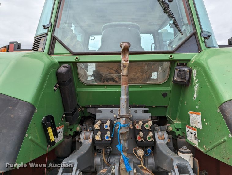 image for item LF9769 2010 Fendt 818  MFWD tractor