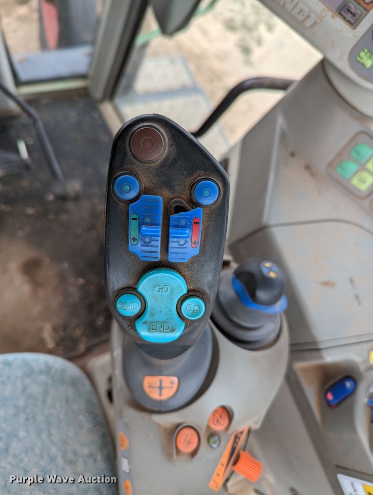 image for item LF9769 2010 Fendt 818  MFWD tractor