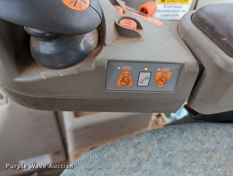 image for item LF9769 2010 Fendt 818  MFWD tractor