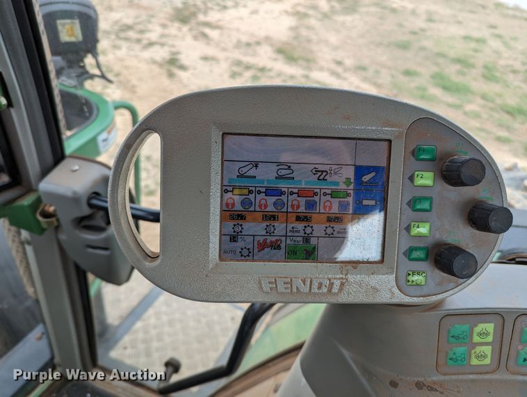 image for item LF9769 2010 Fendt 818  MFWD tractor