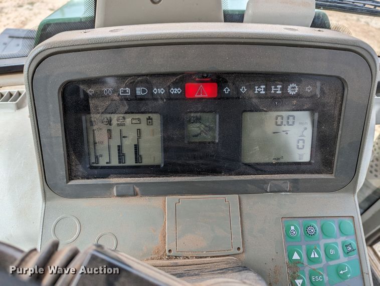 image for item LF9769 2010 Fendt 818  MFWD tractor