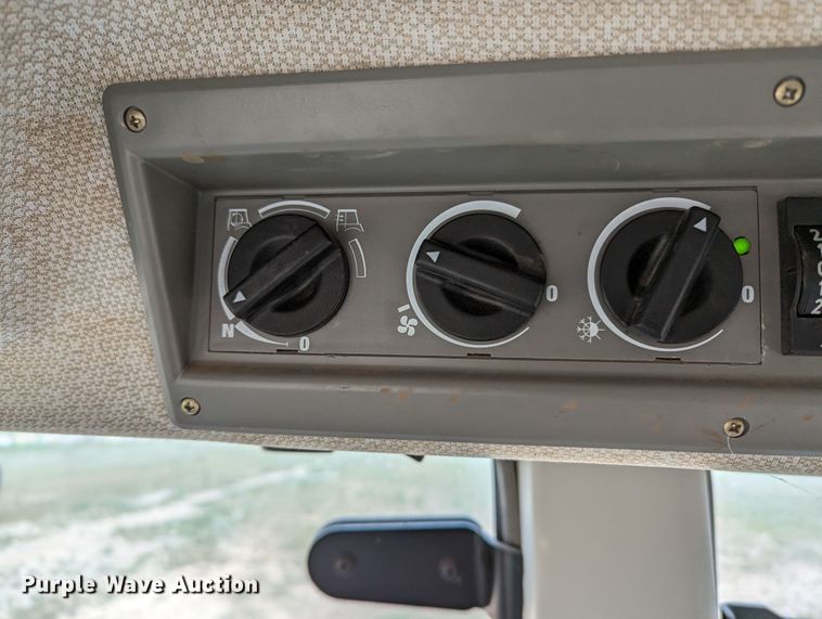 image for item LF9769 2010 Fendt 818  MFWD tractor