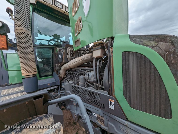 image for item LF9769 2010 Fendt 818  MFWD tractor