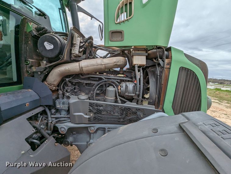 image for item LF9769 2010 Fendt 818  MFWD tractor