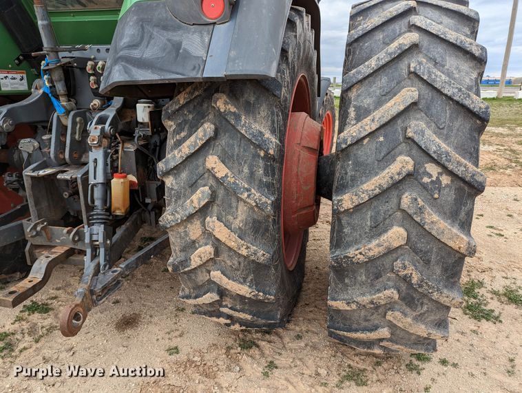 image for item LF9769 2010 Fendt 818  MFWD tractor