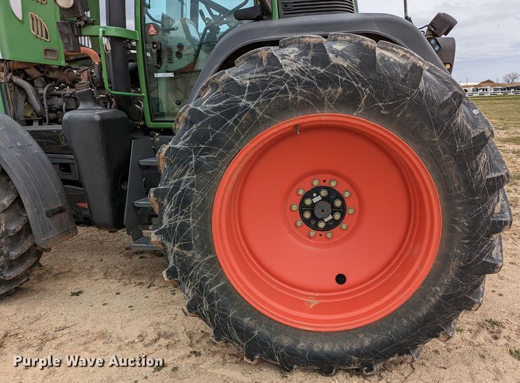 image for item LF9769 2010 Fendt 818  MFWD tractor