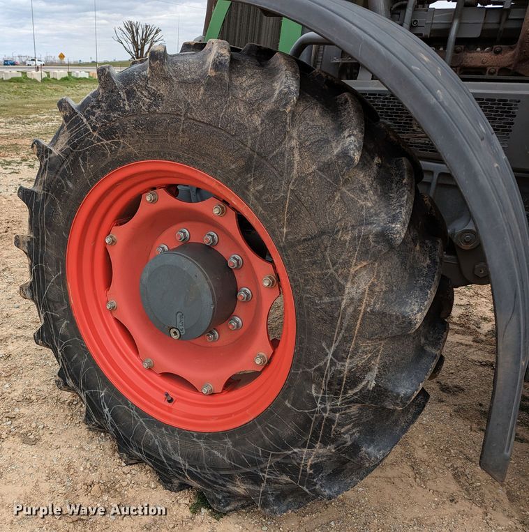 image for item LF9769 2010 Fendt 818  MFWD tractor