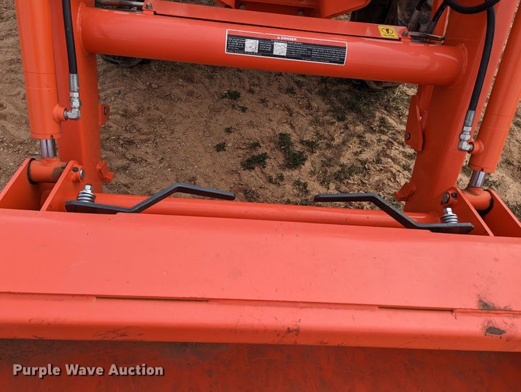 image for item LF9770 2018 Kubota L4701D  MFWD tractor