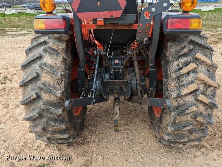 image for item LF9770 2018 Kubota L4701D  MFWD tractor