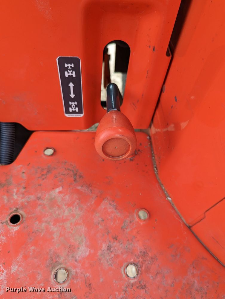 image for item LF9770 2018 Kubota L4701D  MFWD tractor