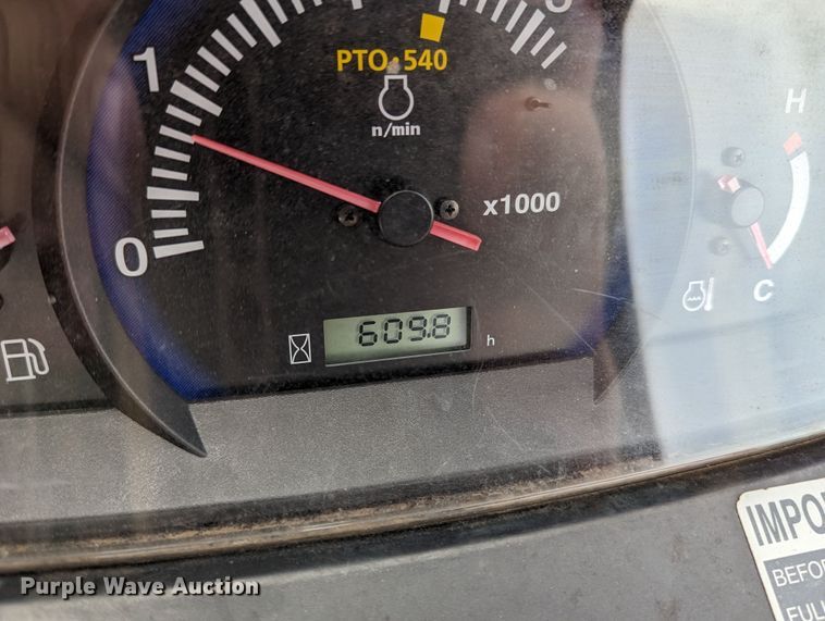 image for item LF9770 2018 Kubota L4701D  MFWD tractor