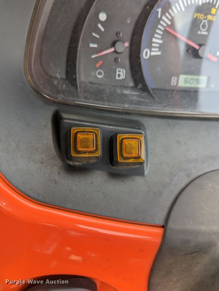 image for item LF9770 2018 Kubota L4701D  MFWD tractor