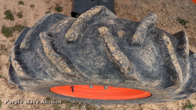 image for item LF9770 2018 Kubota L4701D  MFWD tractor