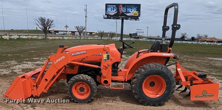 image for item LF9771 2019 Kubota L3301D  tractor