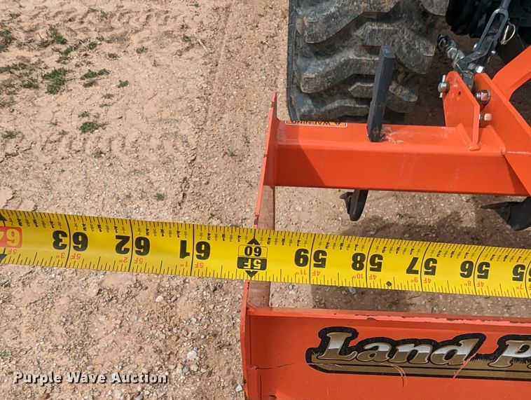 image for item LF9771 2019 Kubota L3301D  tractor