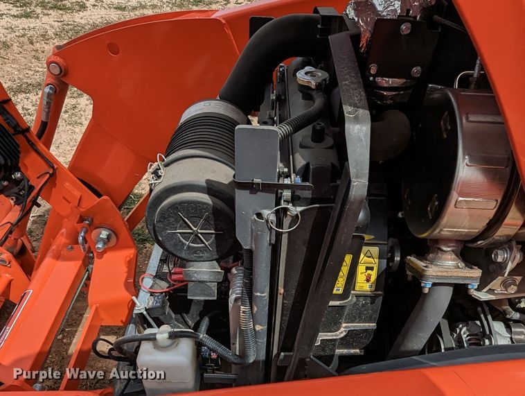 image for item LF9771 2019 Kubota L3301D  tractor