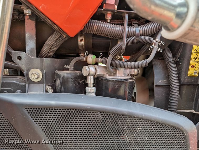 image for item LF9771 2019 Kubota L3301D  tractor