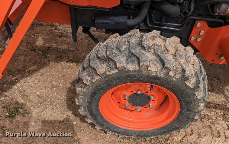 image for item LF9771 2019 Kubota L3301D  tractor