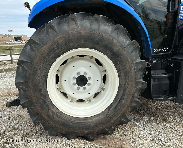image for item LR9552 2019 New Holland Powerstar 110  MFWD tractor