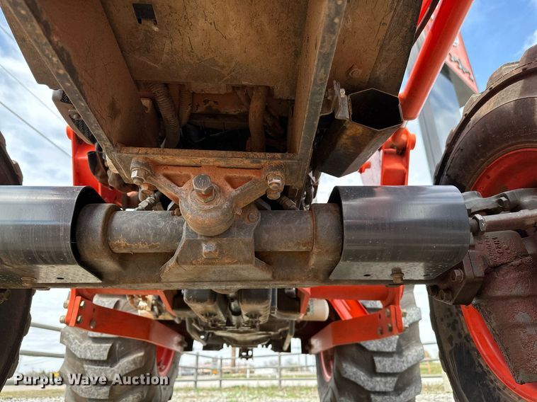 image for item LR9553 2017 Kubota MX5800D  MFWD tractor