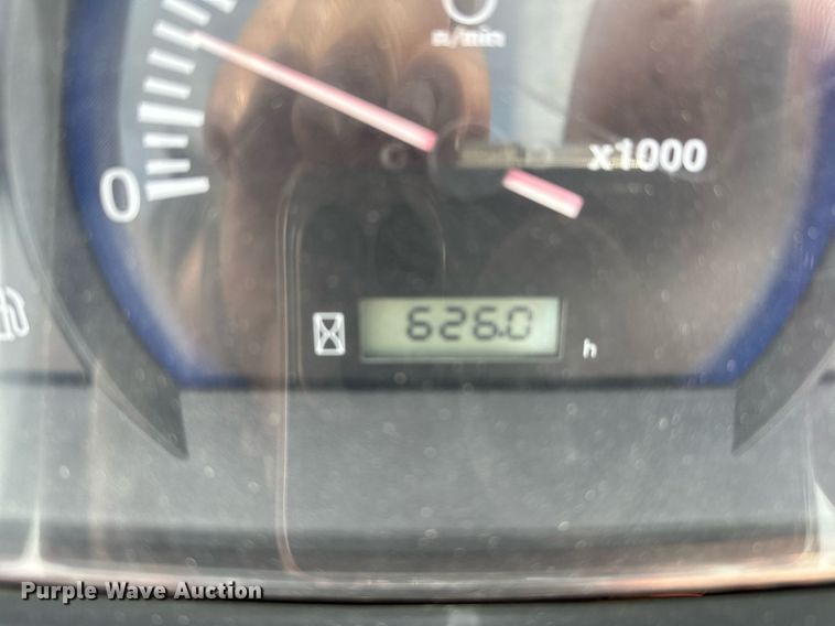 image for item LR9553 2017 Kubota MX5800D  MFWD tractor