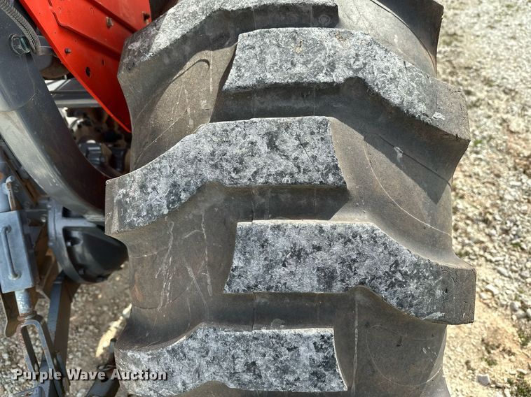 image for item LR9553 2017 Kubota MX5800D  MFWD tractor