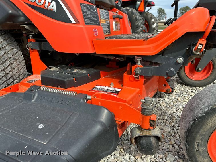 image for item LR9554 2019 Kubota ZD1211  ZTR lawn mower