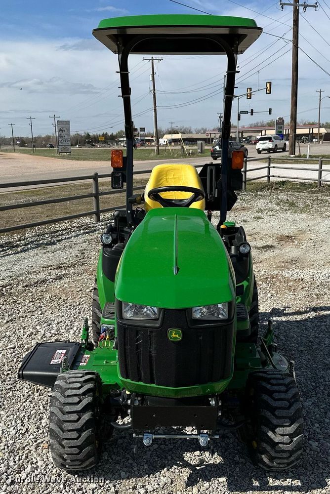 image for item LR9555 John Deere 1025R  MFWD tractor