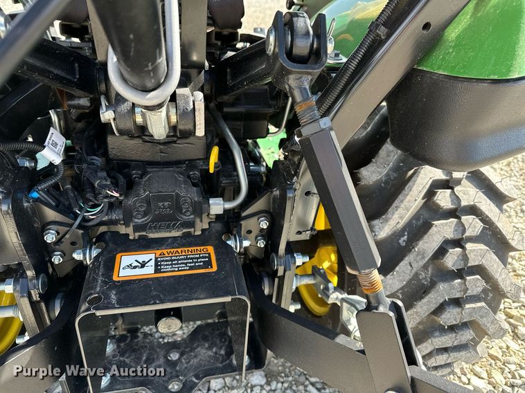 image for item LR9555 John Deere 1025R  MFWD tractor