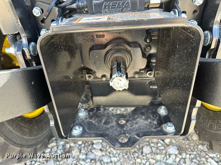 image for item LR9555 John Deere 1025R  MFWD tractor