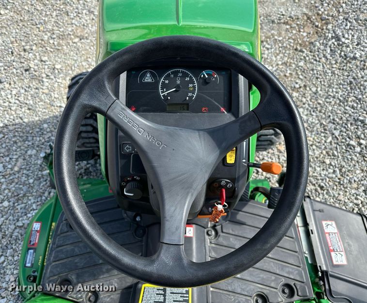 image for item LR9555 John Deere 1025R  MFWD tractor