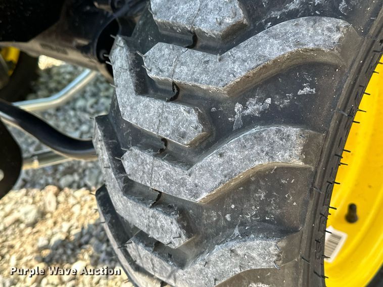 image for item LR9555 John Deere 1025R  MFWD tractor