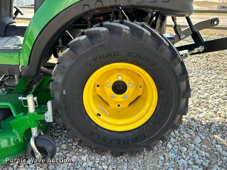 image for item LR9555 John Deere 1025R  MFWD tractor