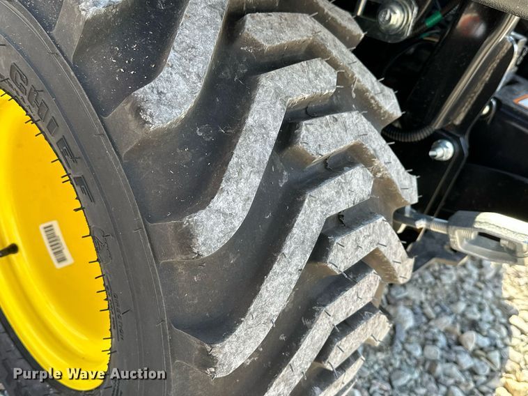 image for item LR9555 John Deere 1025R  MFWD tractor