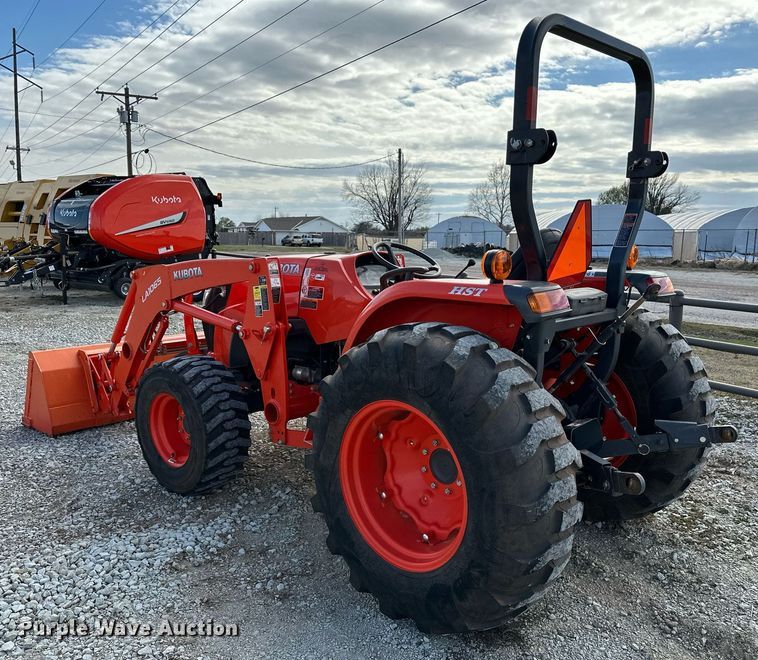 image for item LR9556 2016 Kubota MX5200  MFWD tractor
