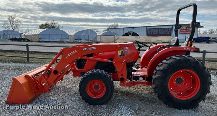 image for item LR9556 2016 Kubota MX5200  MFWD tractor